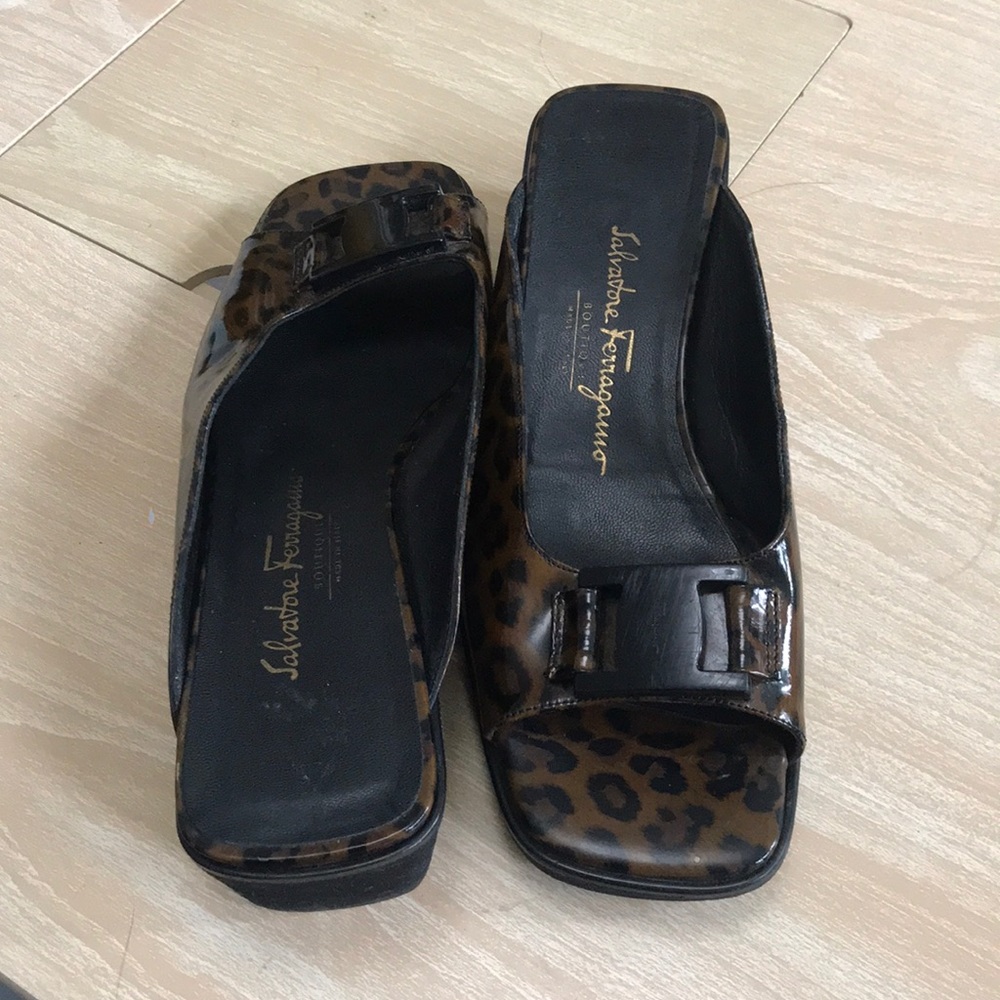 Sandals - Picture 5 of 6